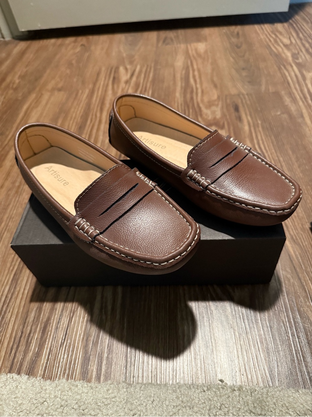 Antisuero Women's Brown Slip-On Penny Loafers / Driving Shoes 8